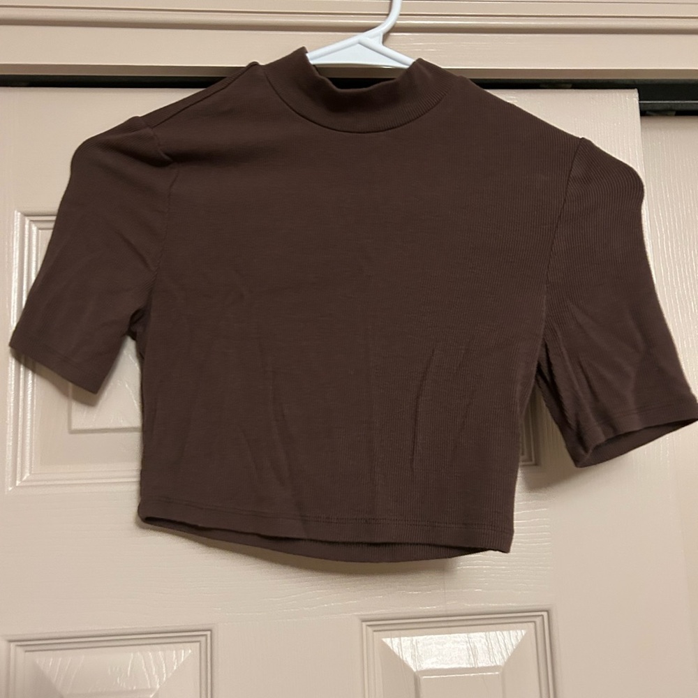 SHEIN Brown Crop Top